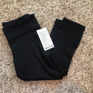 NWT Lululemon Pace Rival Crop